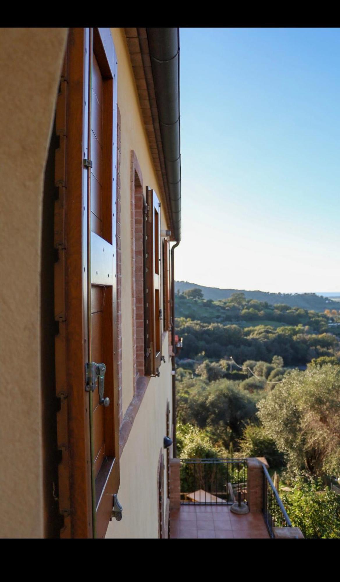 Madonna Del Poggio Cav Aparthotel *