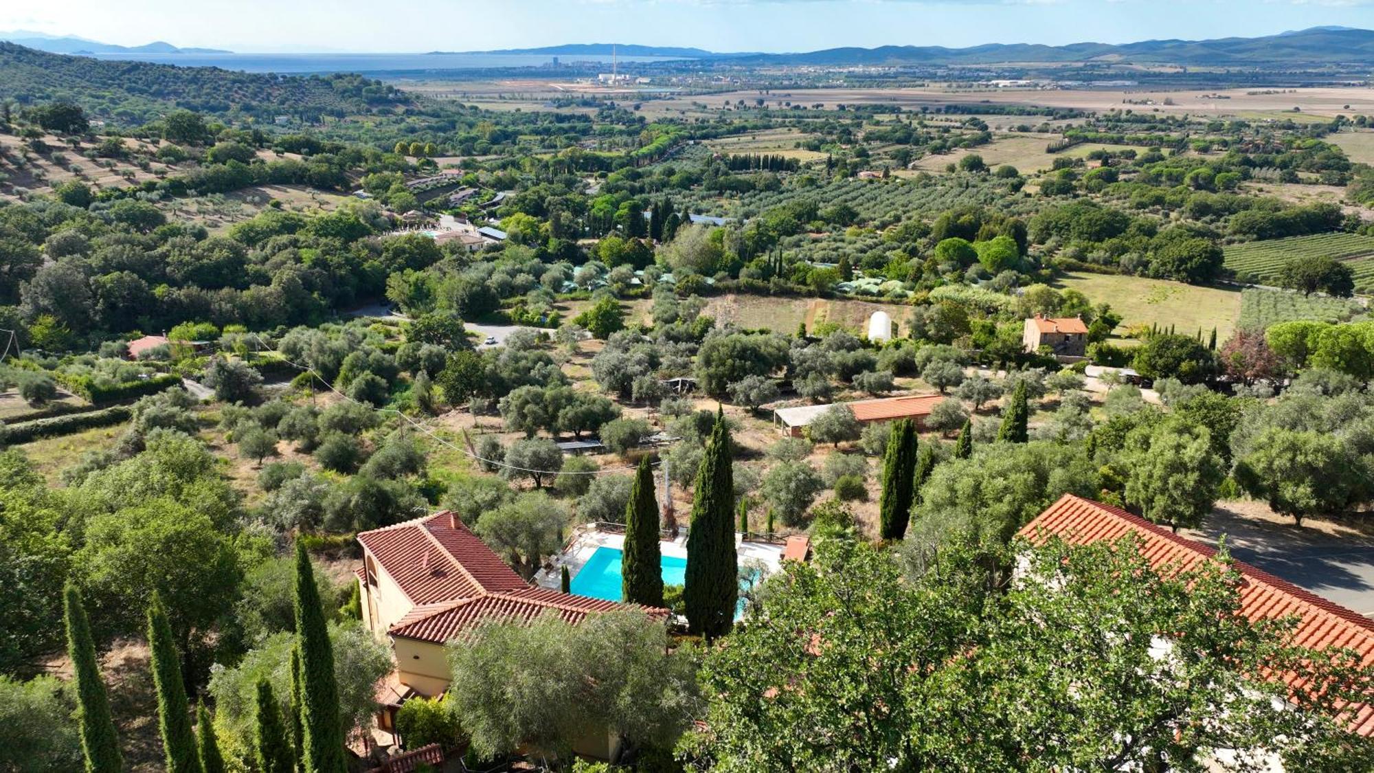 Apartahotel Madonna Del Poggio Cav