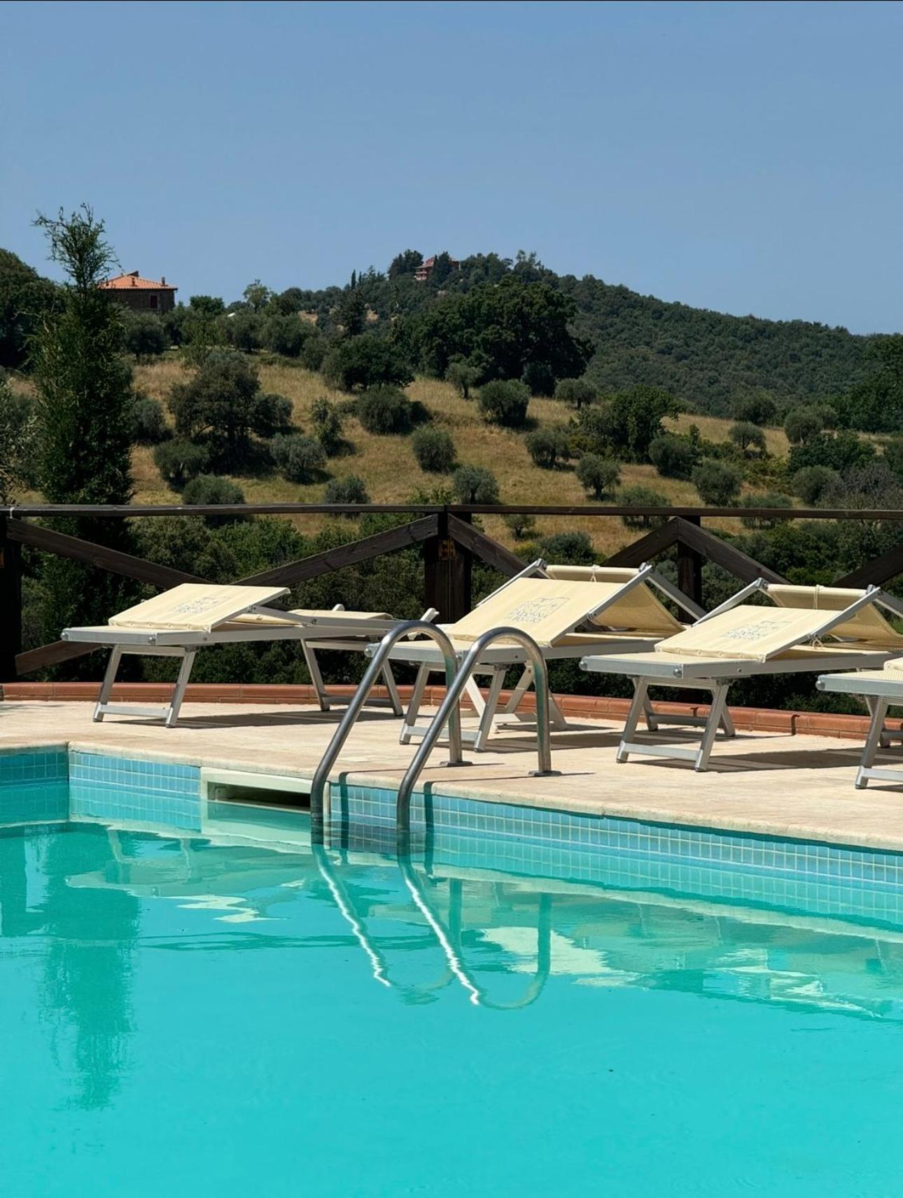 Aparthotel Madonna Del Poggio Cav *