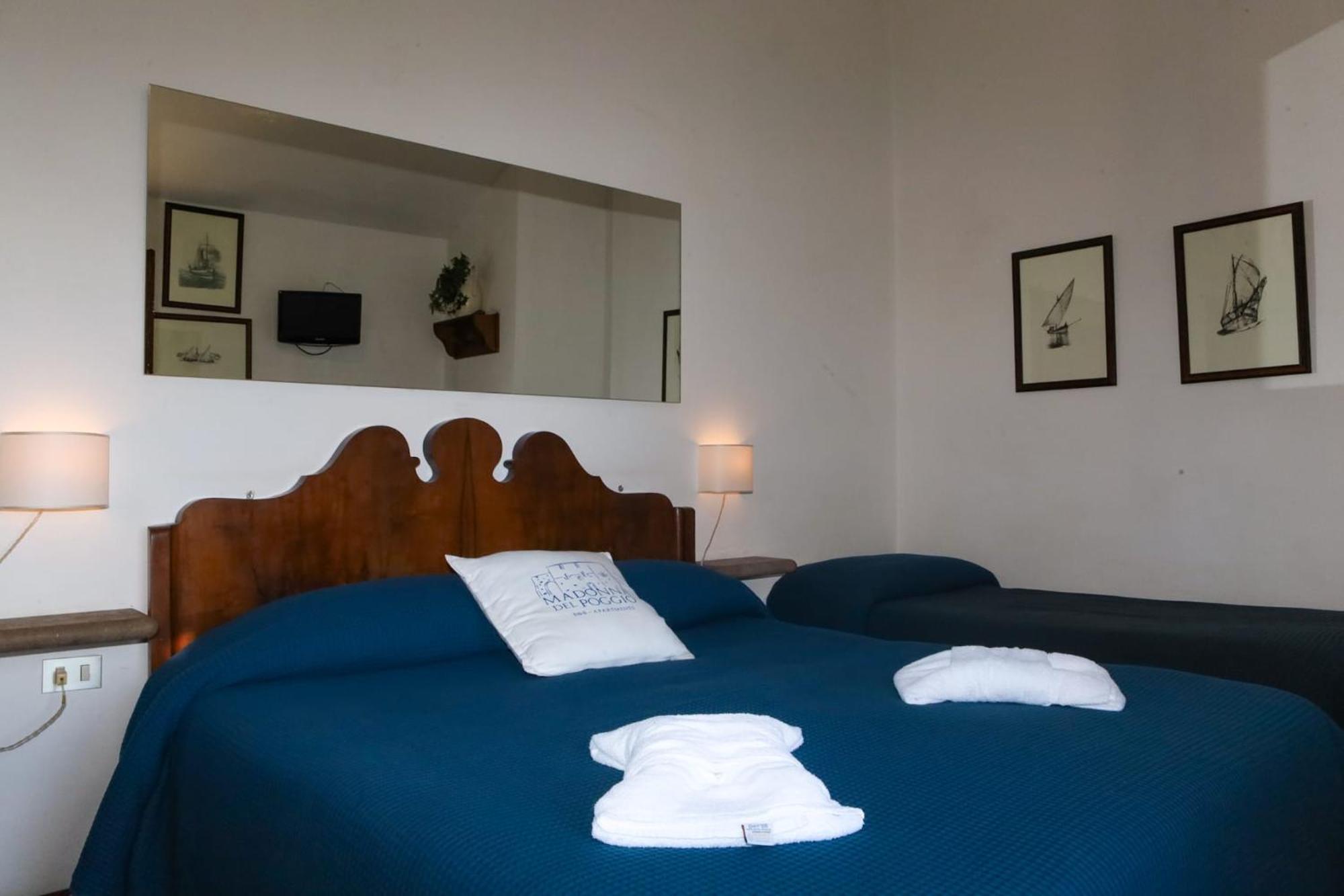 Apartahotel Madonna Del Poggio Cav